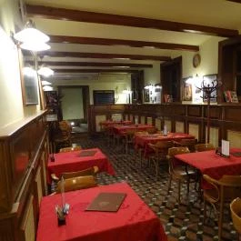 Pivohalle Sörvendéglő, Budapest - Belső