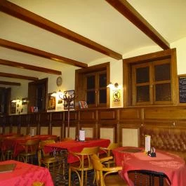 Pivohalle Sörvendéglő, Budapest - Belső