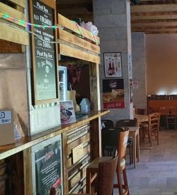 Pixel Bár & Kávézó