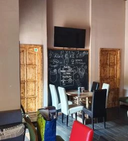 Pixel Bár & Kávézó