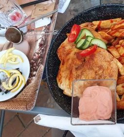 Pixel Bár & Kávézó