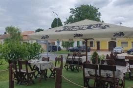 Pizza & Gyros Étterem & Rendezvényterem Tata