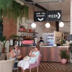 Pizza, Kávé, Világbéke Miskolc - Belső