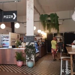 Pizza, Kávé, Világbéke, Miskolc - Belső