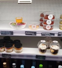 Pizza, Kávé, Világbéke