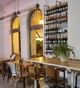 Pizza, Kávé, Világbéke