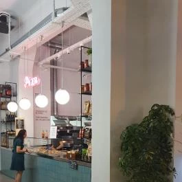 Pizza, Kávé, Világbéke, Debrecen - Egyéb