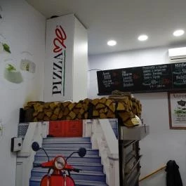 Pizza Me - Széll Kálmán tér, Budapest - Belső