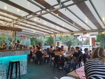 A Pizza Sztori Balatonmáriafürdő