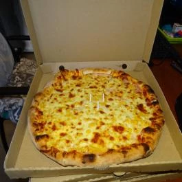 PizzaBox Lakitelek - Étel/ital