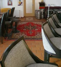 Plakátház Kultúrkocsma & Terasz