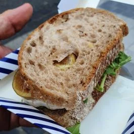 Pléz Café - Csemete utca, Budapest - Étel/ital