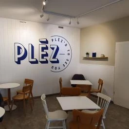 Pléz Café - Csemete utca, Budapest - Belső