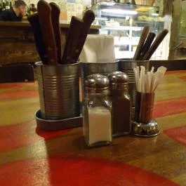 PolaPola, Budapest - Belső