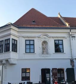 Prestige Café & Bar