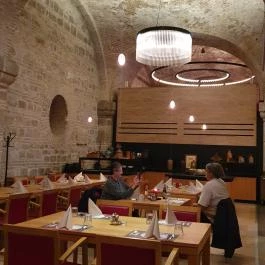 Prímás Pince Étterem Esztergom - Egyéb
