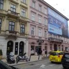 Quán Nón Vietnámi Étterem - Erzsébet tér Budapest - Külső kép