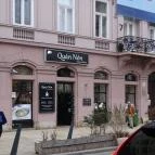 Quán Nón Vietnámi Étterem - Erzsébet tér Budapest - Külső kép