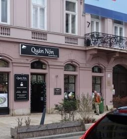 Quán Nón Vietnámi Étterem - Erzsébet tér