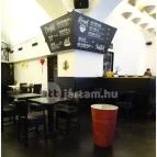 Quán Nón Vietnámi Étterem - Erzsébet tér Budapest - Belső