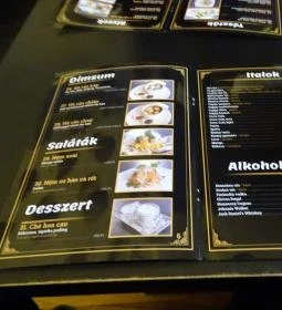 Quán Nón Vietnámi Étterem - Erzsébet tér