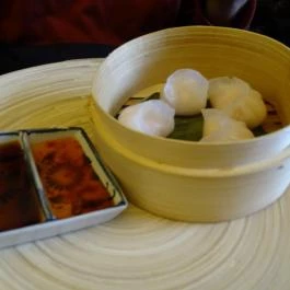 Quán Nón Vietnámi Étterem - Erzsébet tér, Budapest - Étel/ital