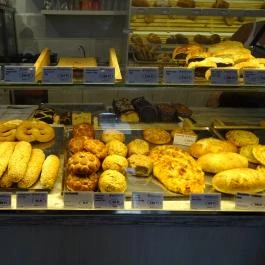 Rádi Pékség, Kávézó és Delikátesz, Debrecen - Étel/ital