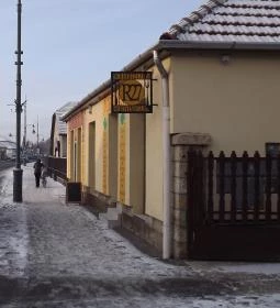 Rákóczi Huszonhét Pizzéria & Kisvendéglő