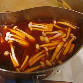 Red Lantern, Budapest - Egyéb