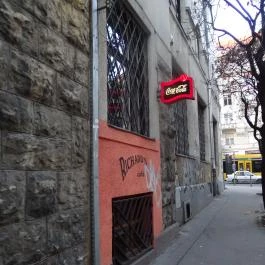 Lakat S1 Pub Budapest - Külső kép
