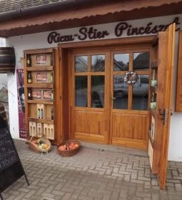 Riczu-Stier Gasztropince