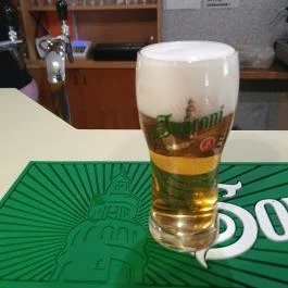 Rivalda Kiskocsma - A fél nyolcas, Mosonmagyaróvár - Étel/ital
