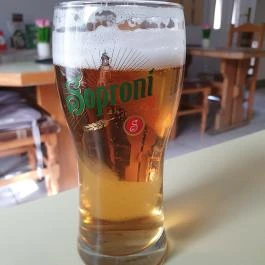Rivalda Kiskocsma - A fél nyolcas, Mosonmagyaróvár - Étel/ital
