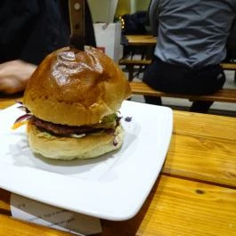 Rizmajer Sörház, Budapest - Étel/ital