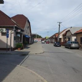 Royal Söröző, Füzesabony - Külső kép