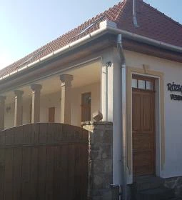 Rózsakert Vendégház 