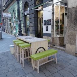 Rukkola, Budapest - Külső kép