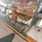 Sarki Pékség, Pizzéria & Kávézó Lajosmizse - Étel/ital