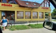 Sarki Pékség, Pizzéria & Kávézó Lajosmizse - Külső kép