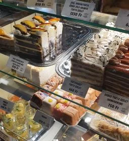 Sarokház Cukrászda & Kávézó