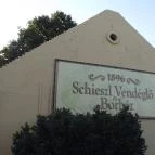 Schieszl Vendéglő és Borház Budakalász - Külső kép