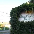 Schieszl Vendéglő és Borház Budakalász - Külső kép