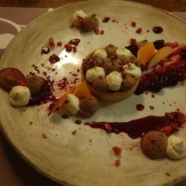 Schieszl Vendéglő és Borház, Budakalász - Egyéb