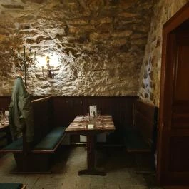 Schieszl Vendéglő és Borház, Budakalász - Egyéb