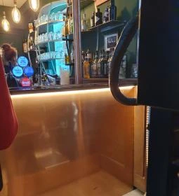 Schmauser Étterem és Pub