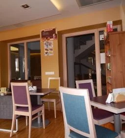 Semiramis Kávézó és Teázó