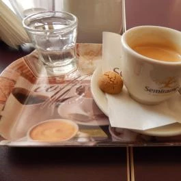 Semiramis Kávézó és Teázó, Székesfehérvár - Étel/ital