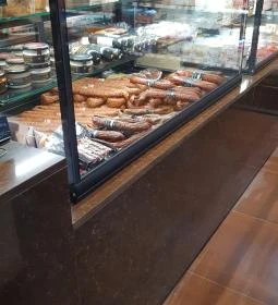 Serczli Shop Fót - Pékség & Delikátesz