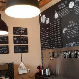 Serház - Kézműves Sörök Boltja, Biatorbágy - Belső