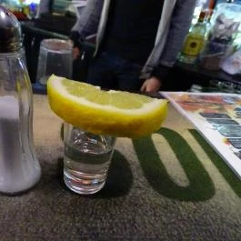 SHOT Cafe & Bar 2.0 Budapest - Étel/ital